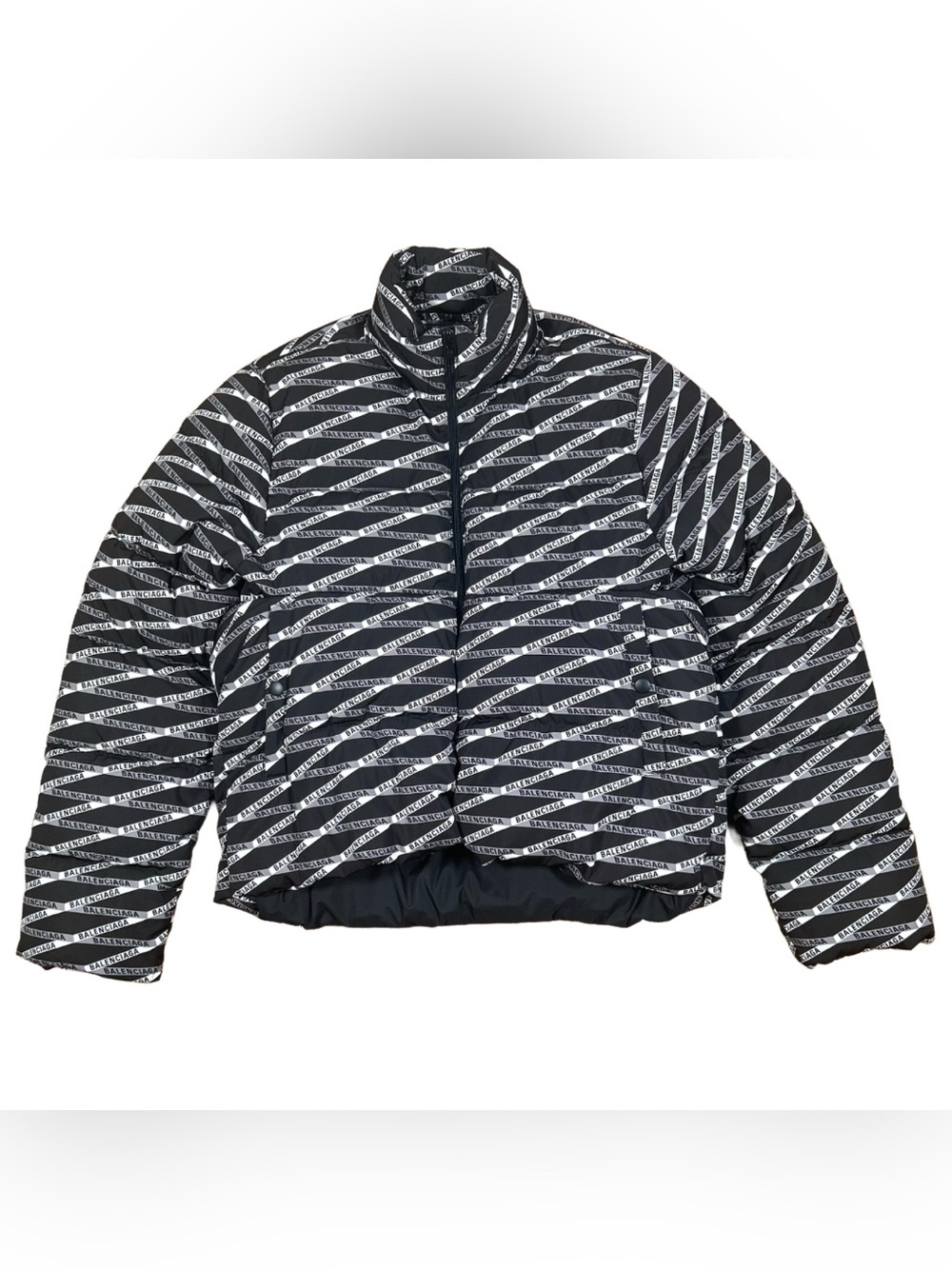 AUTHENTIC Balenciaga Men’s C-Shape Quilted Logo Puffer Jacket Black White Sz 44